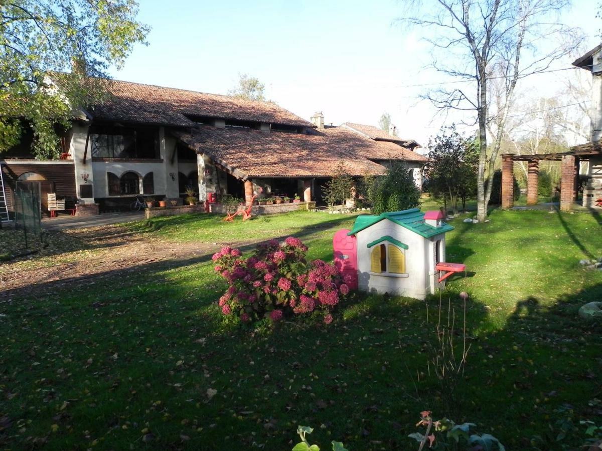 Agriturismo Cascina Poscallone Abbiategrasso Luaran gambar