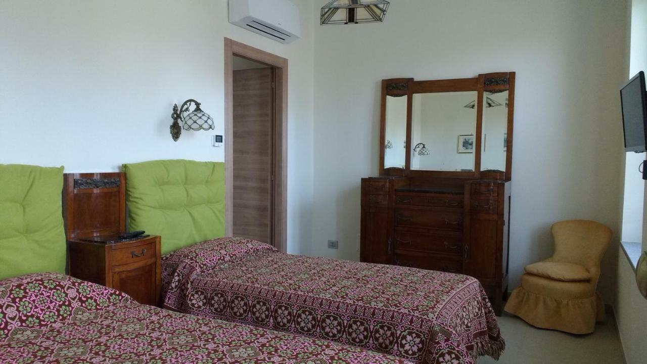 Agriturismo Cascina Poscallone Abbiategrasso Luaran gambar